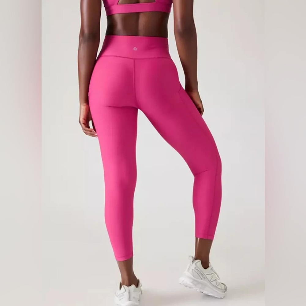 Athleta Interval Stash 7/8 Tight - Picture 2 of 5